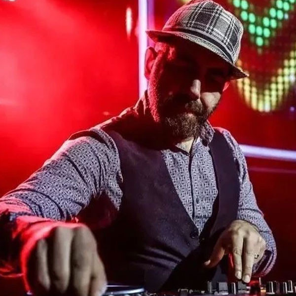 Dj Fikret Kocamaz ile 90'lar &2000'ler Türkçe Pop Parti