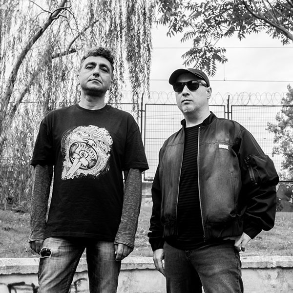 Cemiyette Pişiyorum