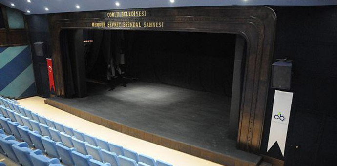 Çorlu Memduh Şevket Esendal Sahnesi