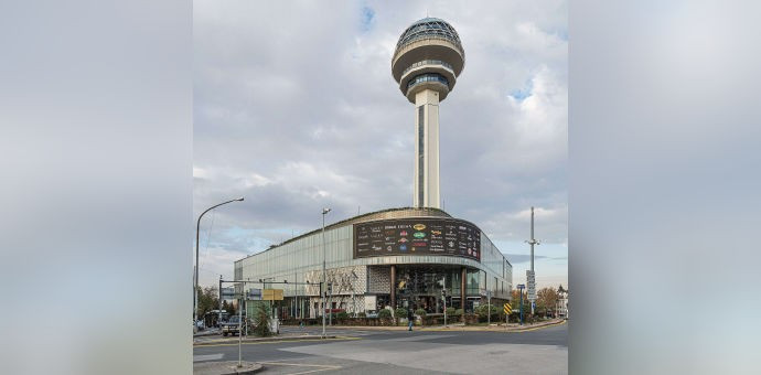 Atakule - Teras Çim Alan