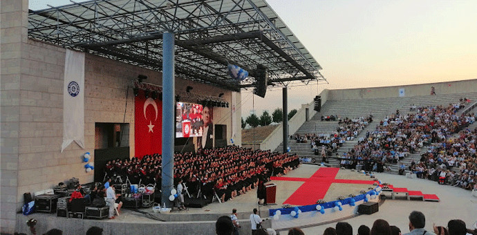 Bornova Aşık Veysel Açıkhava Tiyatrosu