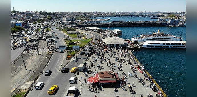 Eminönü İskele Meydanı