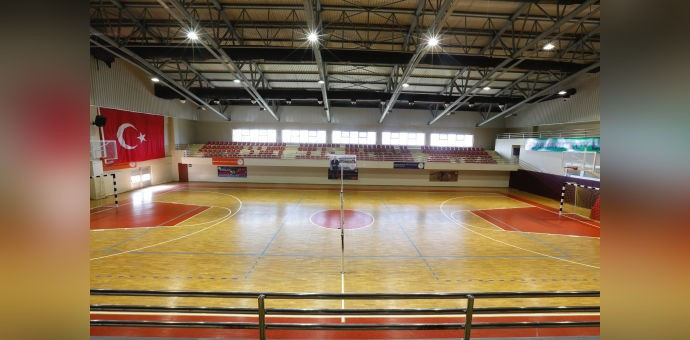 19 Mayıs Üniversitesi Mehmet Yalçın Taşmektepligil Kapalı Spor Salonu