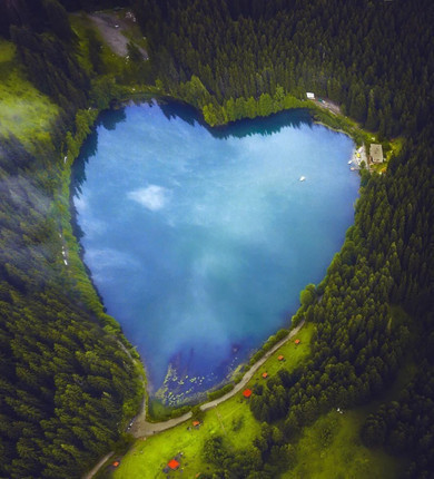 Kalp Gölü / Artvin Şavşat Karagöl Milli Parkı